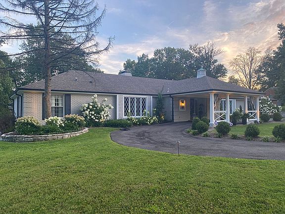 2nd image of 15 Clayton Hills Ln