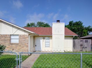 708-710 N Cooper Ct, Arlington, TX 76011