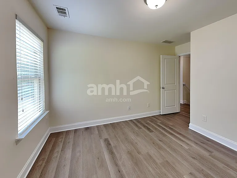 2474 Beal St — Photo 15