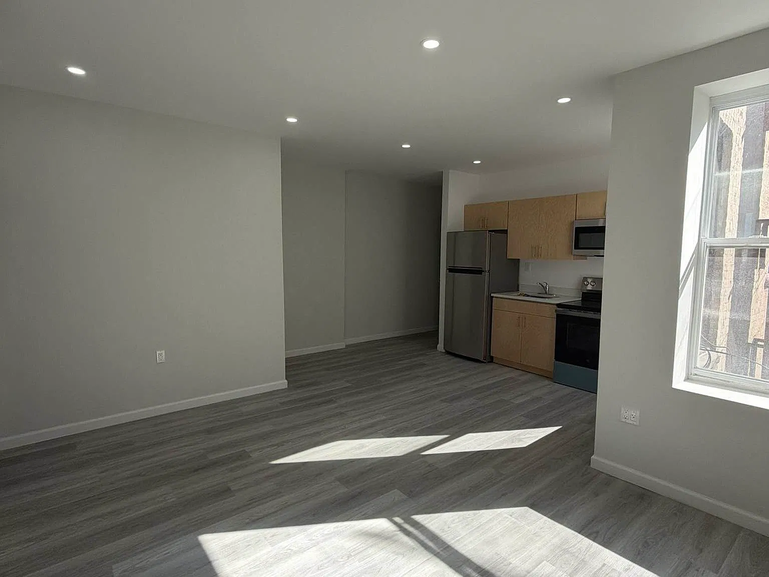 8627 5th Avenue — Photo 2