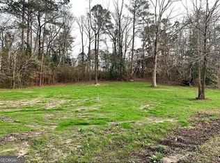 137 Pine Cir, Mc Intyre, GA 31054