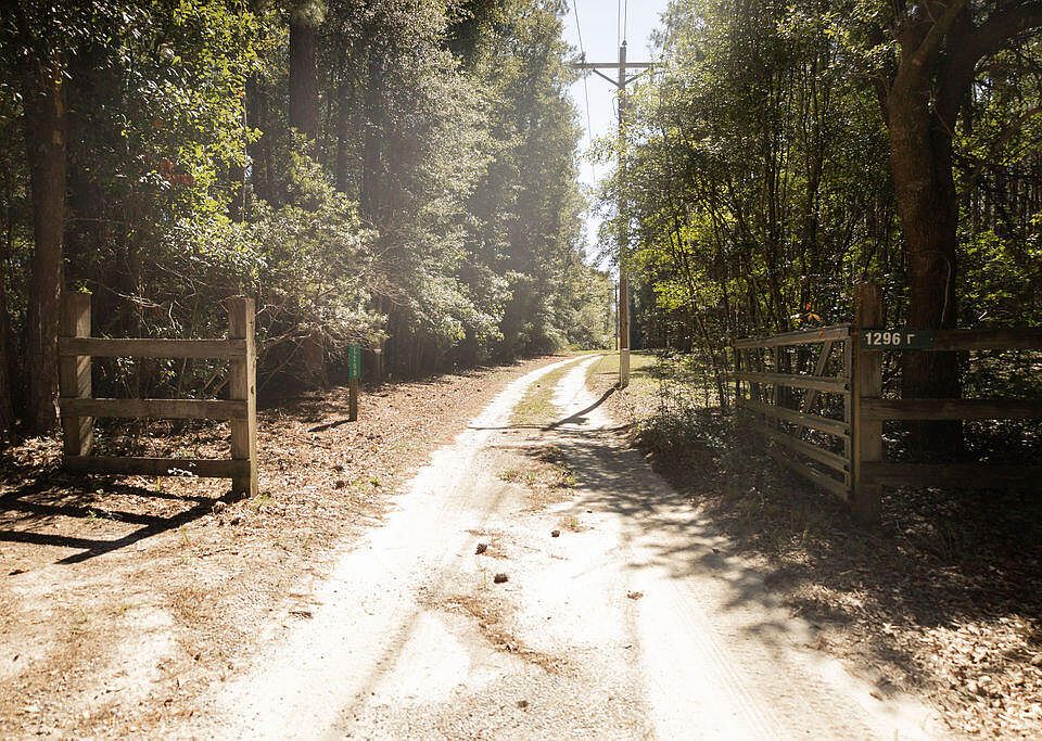 1st image of 1298 Barracada Rd