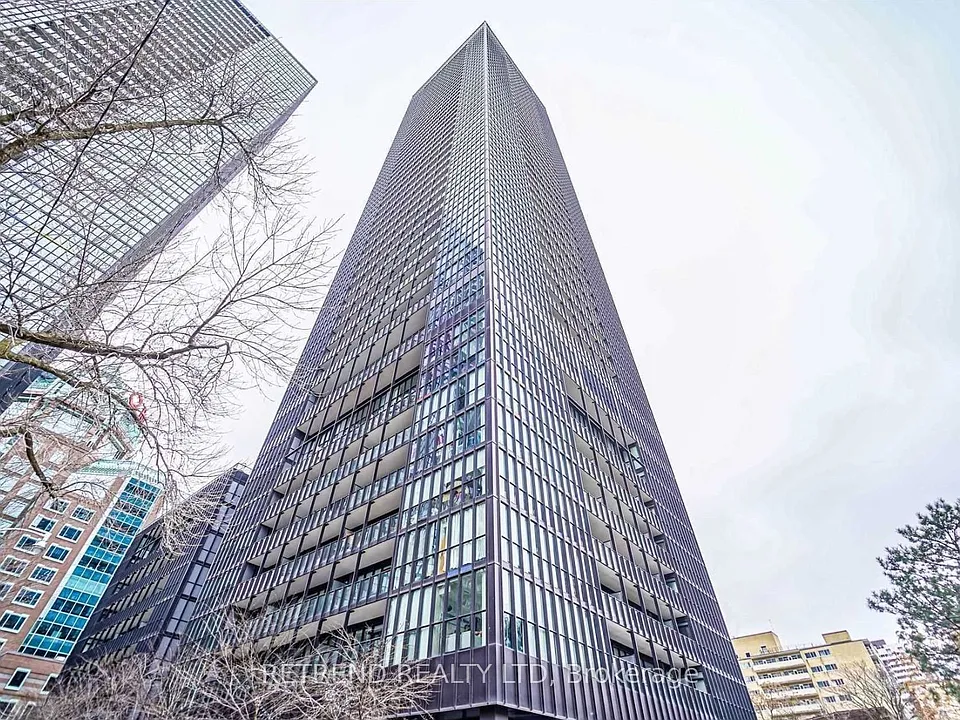 101 Charles St E #4409