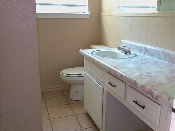 5th image of 1024 Scott Dr