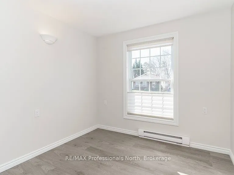 140 Elder St — Photo 12