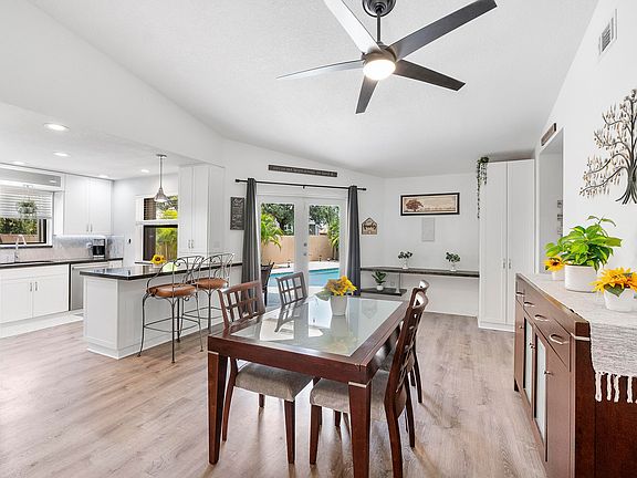 4th image of 15681 Dover Court