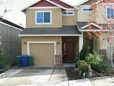 2nd image of 1464 NE 176th Ave