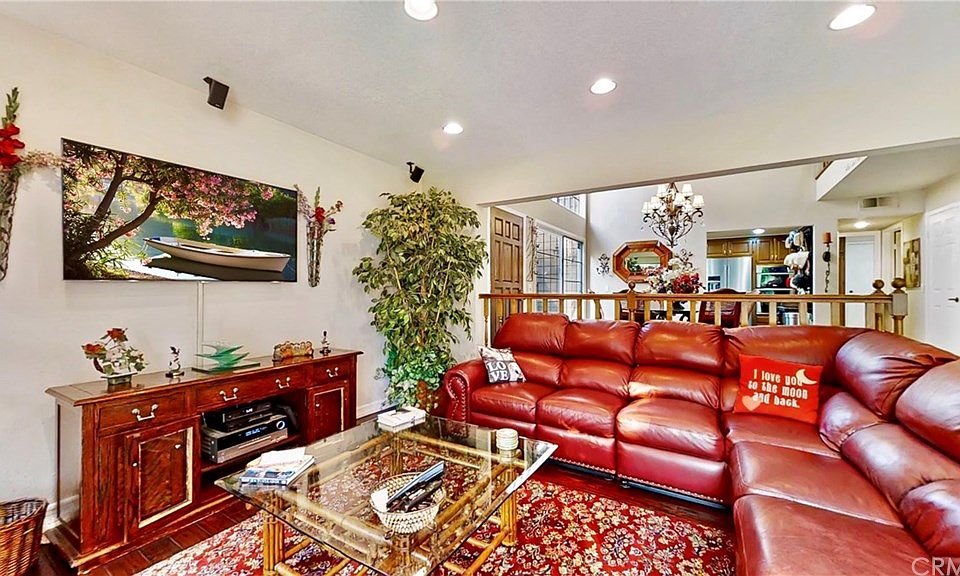 1st image of 6101 Avenida De Castillo