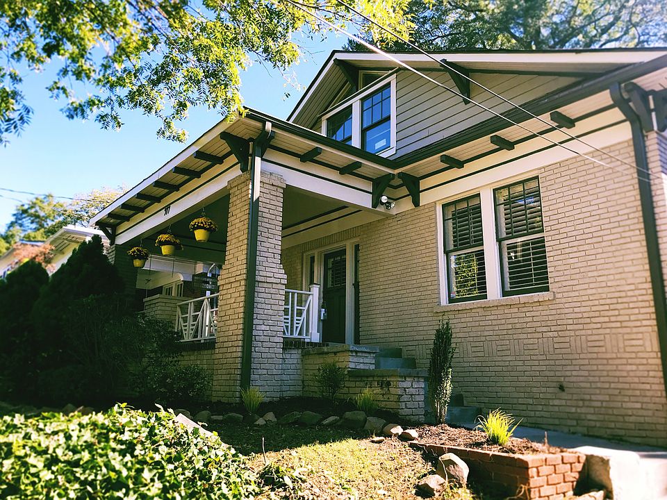 2nd image of 977 Blue Ridge Ave NE