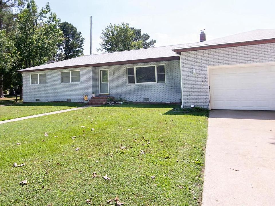1st image of 3 Merryweather Dr
