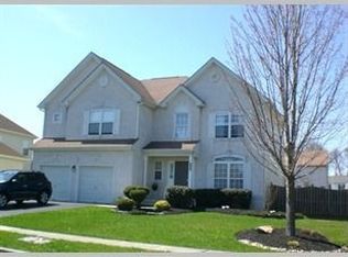 518 Deer Dr, Langhorne, PA 19047