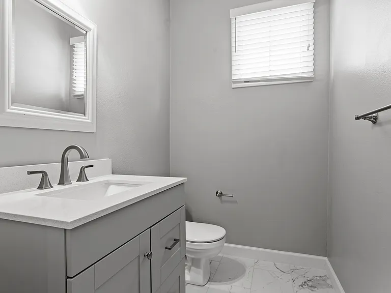 Powder room