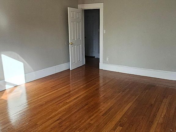4th image of 511 Norton Pkwy APT 32A