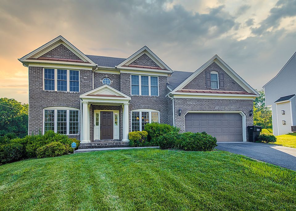 1st image of 6200 Sandhurst Dr