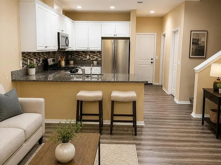 2818 E Berry Loop Privadounit #67 — Photo 2