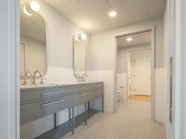 547 West 47th Street image 7 of 18