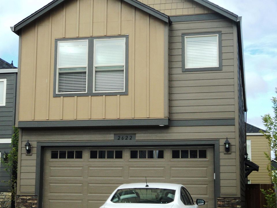 1st image of 2622 NE 131st Ct
