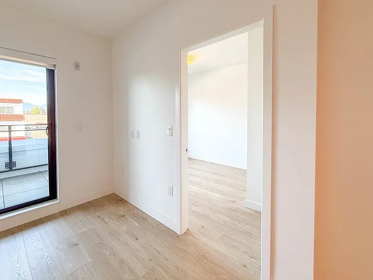 1680 E 12th Ave #204 — Photo 19