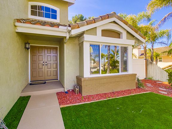 5th image of 483 Sunridge Dr