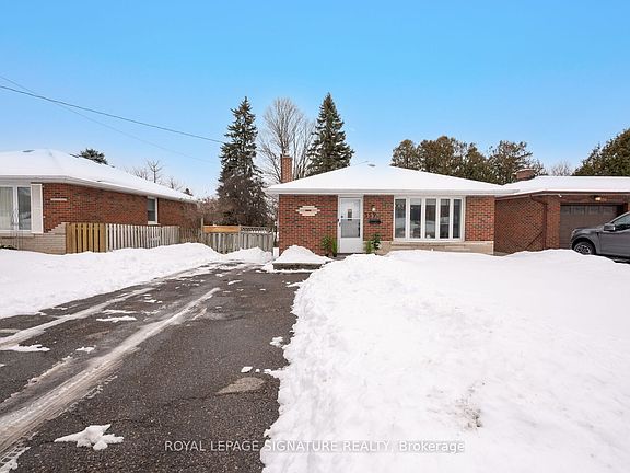 4th image of 357 Rossland Rd E