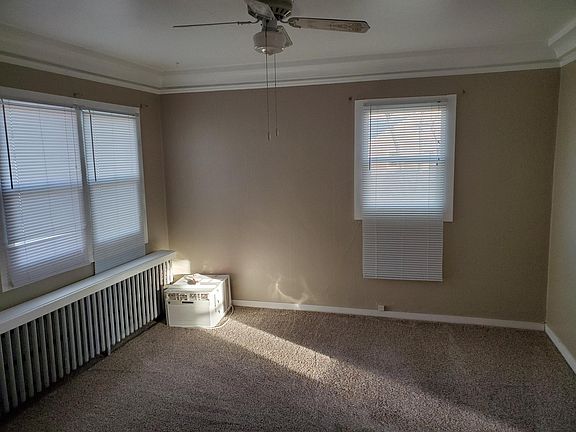 5th image of 321 Swan St