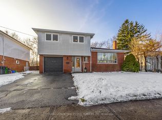 36 Ravenview Dr, Toronto, ON M1E 3M1