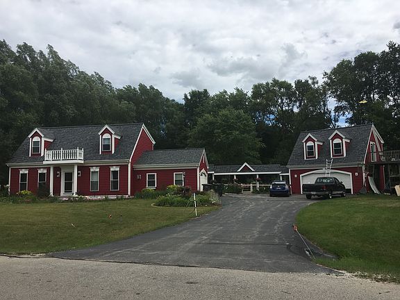 2nd image of 100 Oakwood Ln