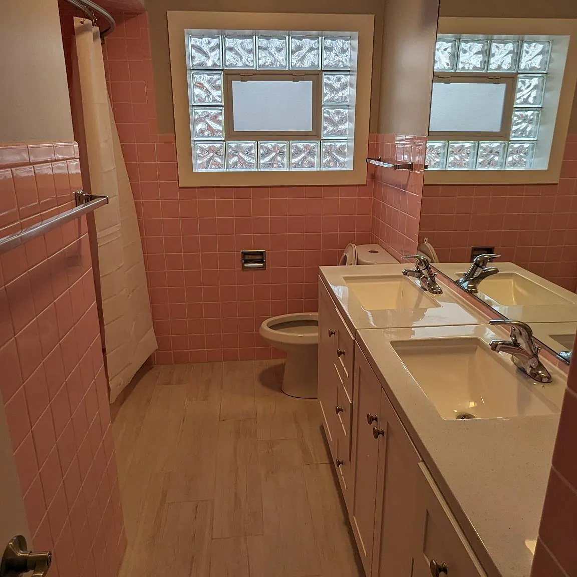 3 bed, 1700 sqft, $2,700 — Photo 3