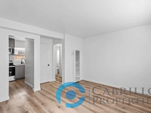 5th image of 4121 1/2 Kansas St