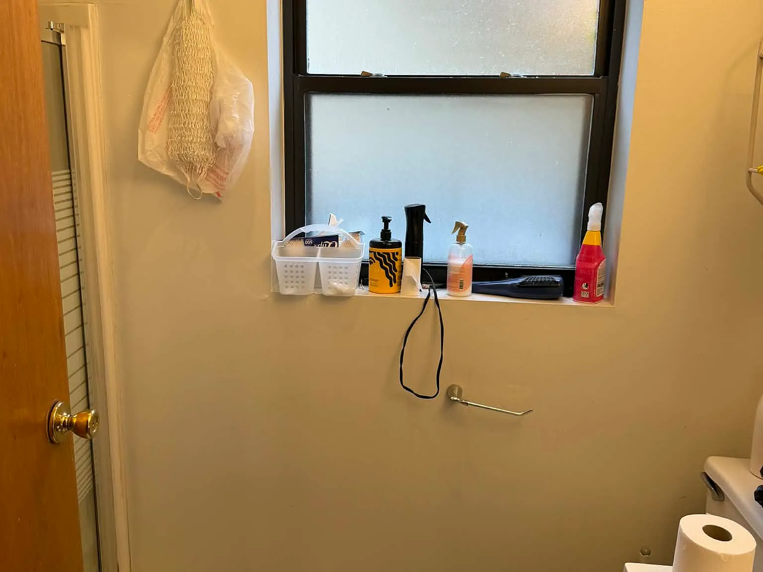 4 bed, 3808 sqft, $2,400 — Photo 4