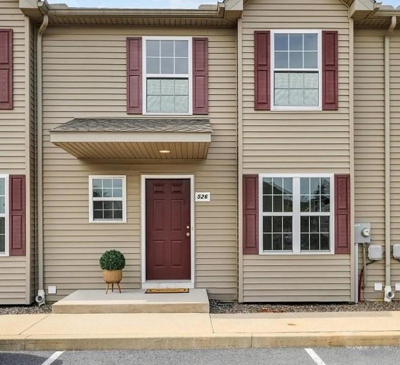 1st image of 526 Arietta Ct