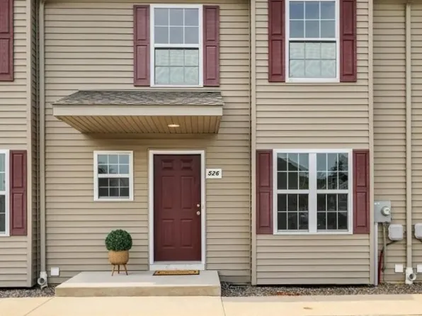 526 Arietta Ct, Reading, PA 19605