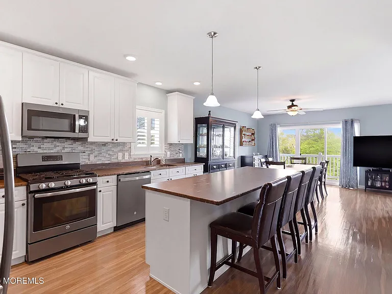 632 Drum Point Rd — Photo 17