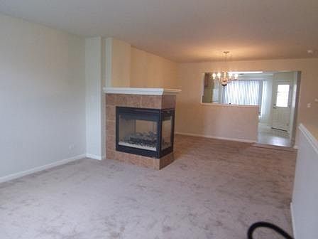 4th image of 116 Blackhawk Ct Unit 2