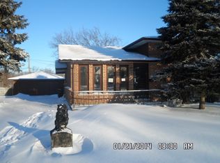 226 Indianwood Blvd, Park Forest, IL 60466