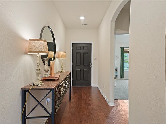 4th image of 1310 Kade Ave