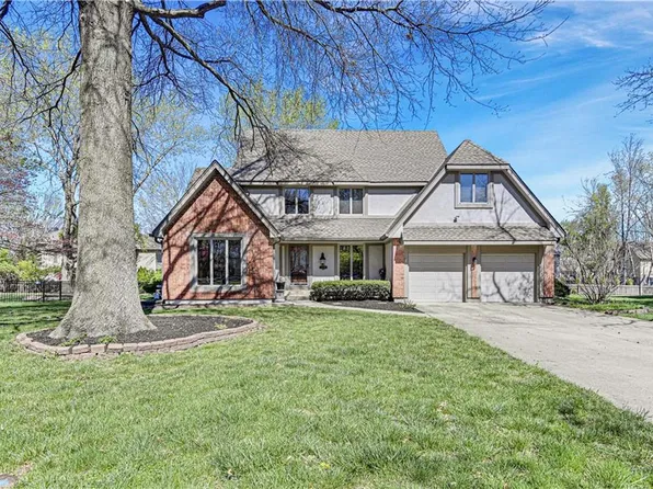 12328 High Dr, Leawood, KS 66209