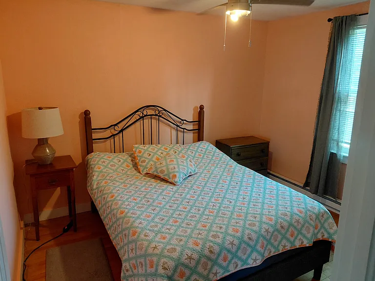 12 Houston Ave — Photo 6