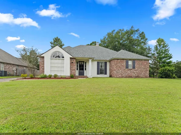 6214 Riverine Dr, Baton Rouge, LA 70820
