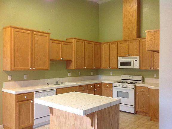 2nd image of 647 Winepress St