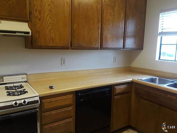 5th image of 897 Wensley Ave