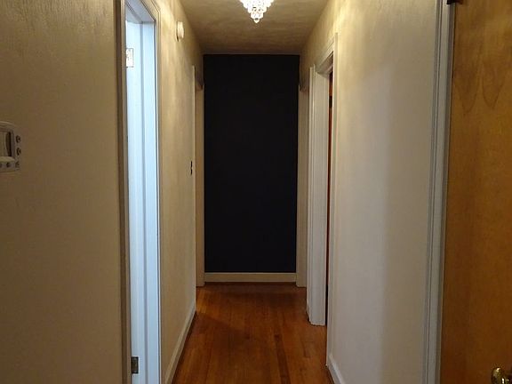 5th image of 6 Frederick Dr