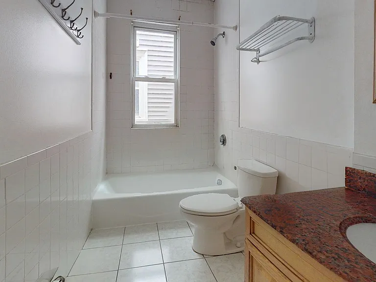 19 Newport St — Photo 10