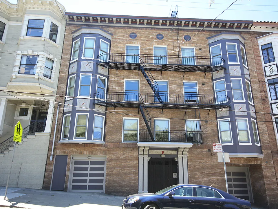 445 Webster St #3