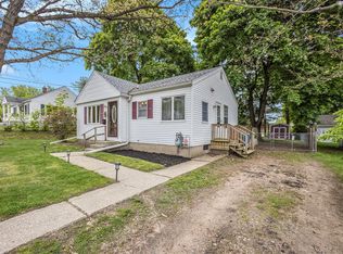 107 S Bower St, Greenville, MI 48838