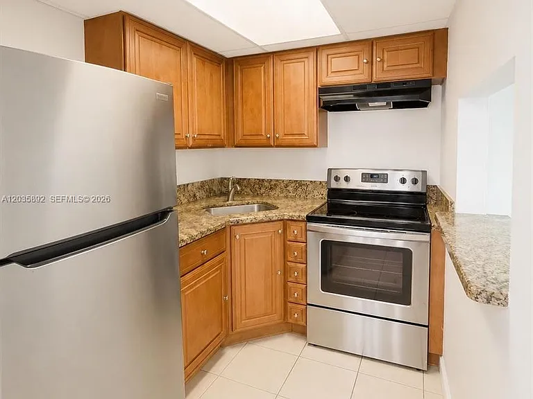 280 S Cypress Rd #310 — Photo 13