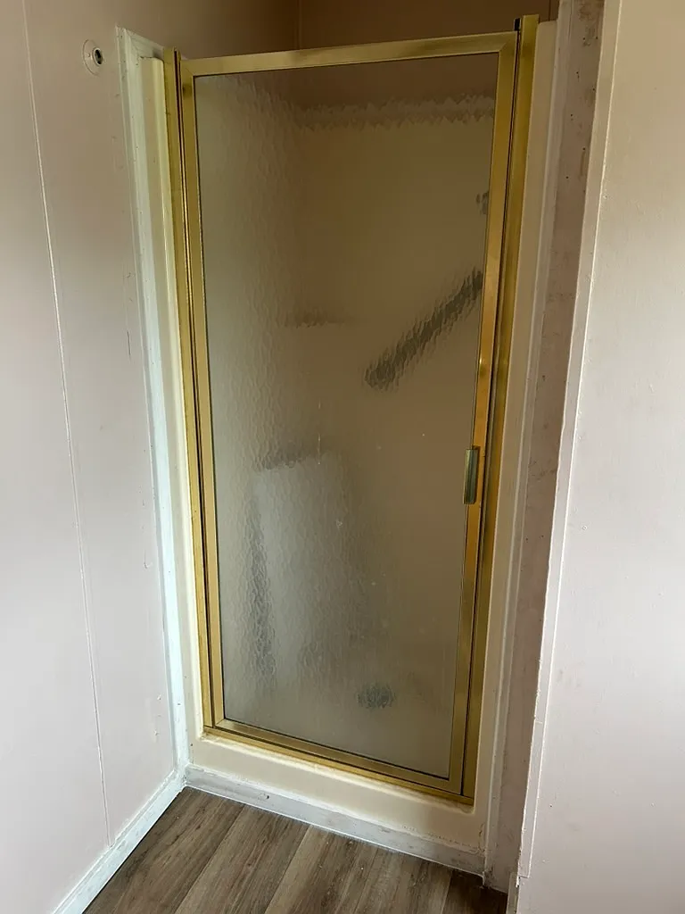 3 bed, $775 — Photo 1
