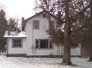 3871 W Bacon Rd, Hillsdale, MI 49242