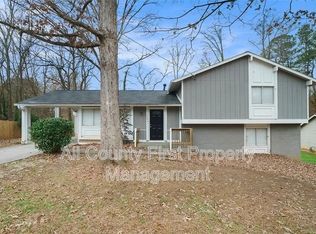 2082 Marble Arch Dr, Decatur, GA 30035