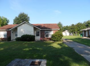 829 Latimer Rd, Gulfport, MS 39503